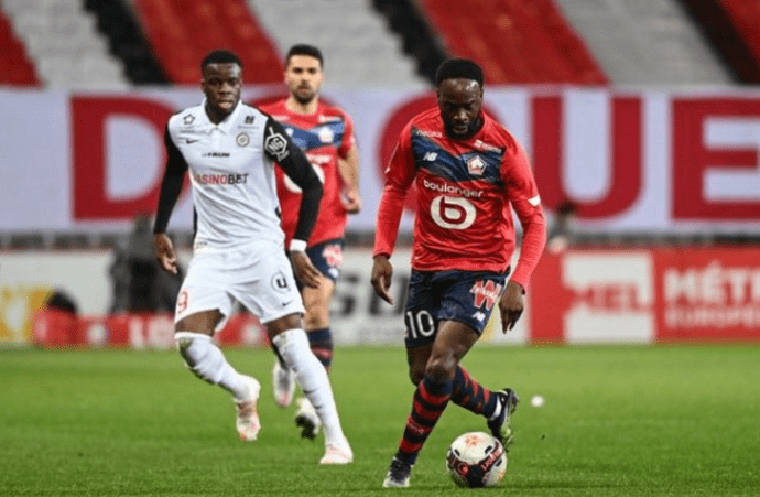  WTT冠军赛季后赛爆出冷门！北京国安小胜达拉斯独行侠，争冠形势突变