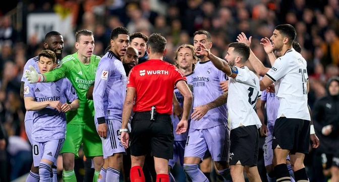 美网转会风云：热刺盯上锋线强援，贝林厄姆或成交易筹码(美版狩猎在线播放完整)